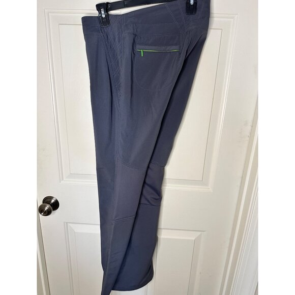 Title Nine Womens Outdoor Pants Size 4 Softshell Ski pant Flare Style Cargo Pock - Picture 3 of 8